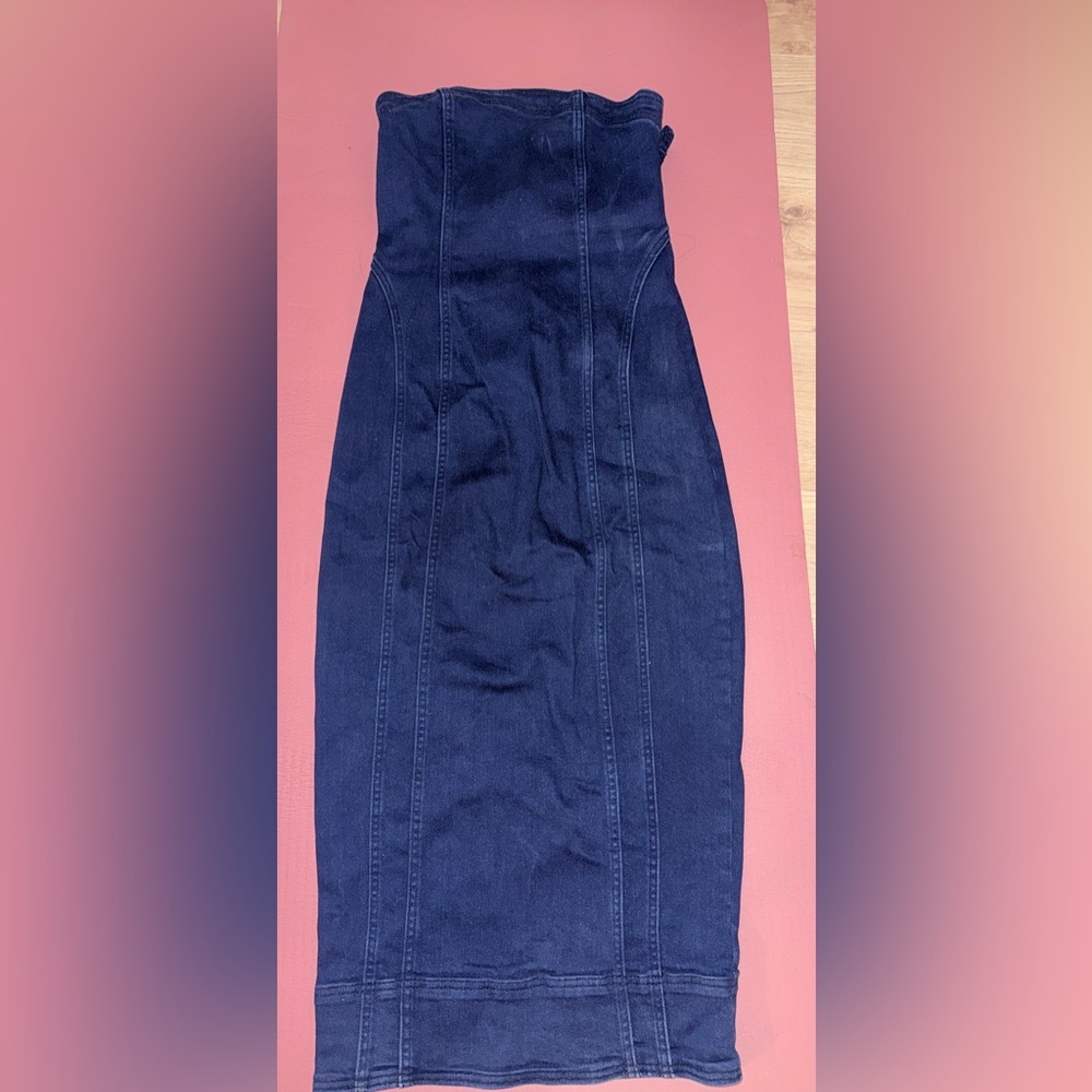 Pilcro by Anthropologie Strapless Navy Jean Dress size medium with back split - Picture 3 of 12
